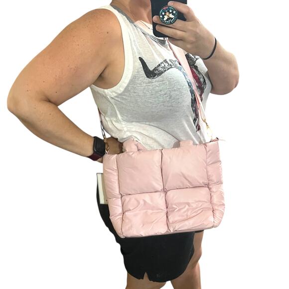 Jen & Co Brittany Puffer Tote/Satchel - Adjustable Strap, Zipper Closure - Picture 3 of 11